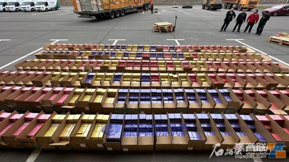 涉案13人，案值6100万元！乌鲁木齐破获首起全链条生产销售假冒电子-电烟雾化⚡