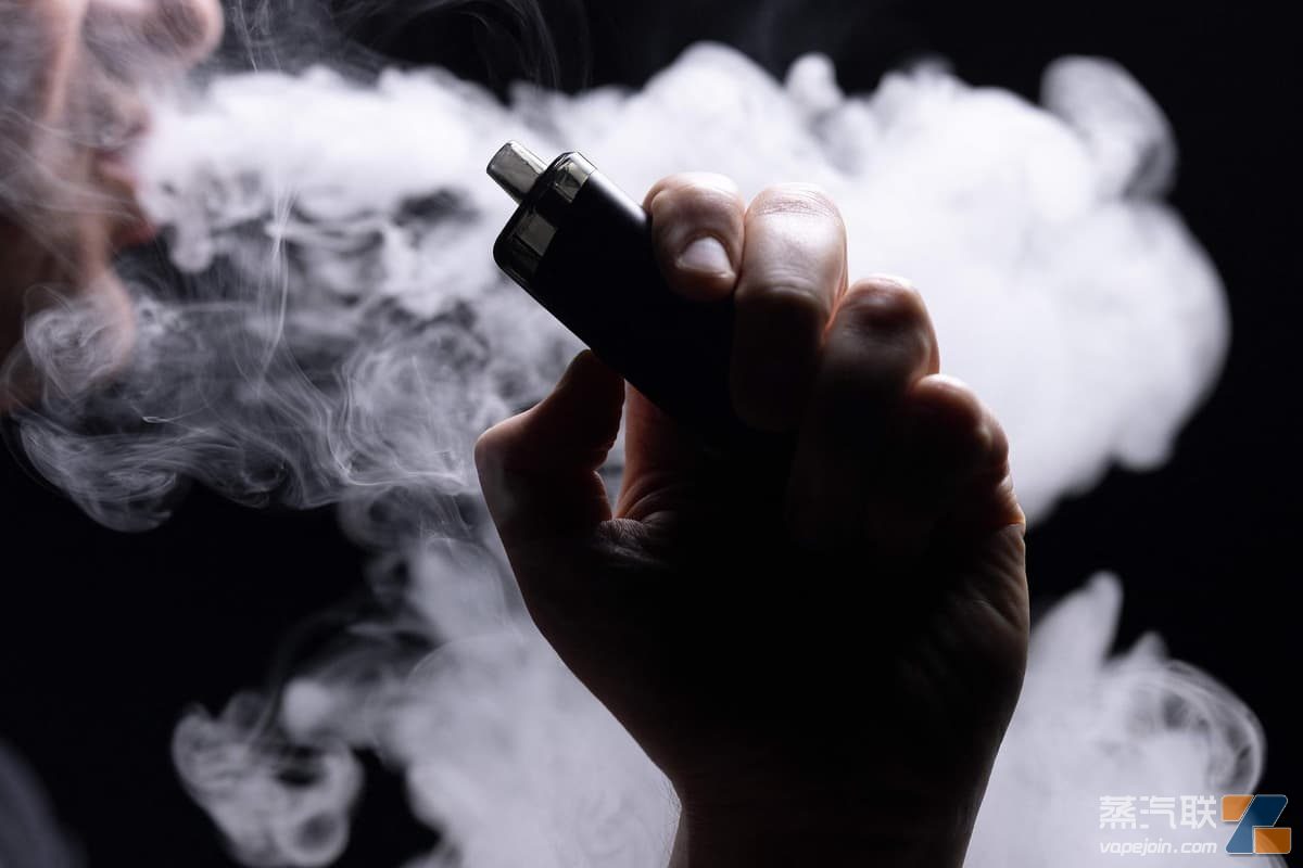 英国卢顿市爆发电子烟丑闻：烟油含量超标，有商家向十岁儿童兜售-电烟雾化⚡