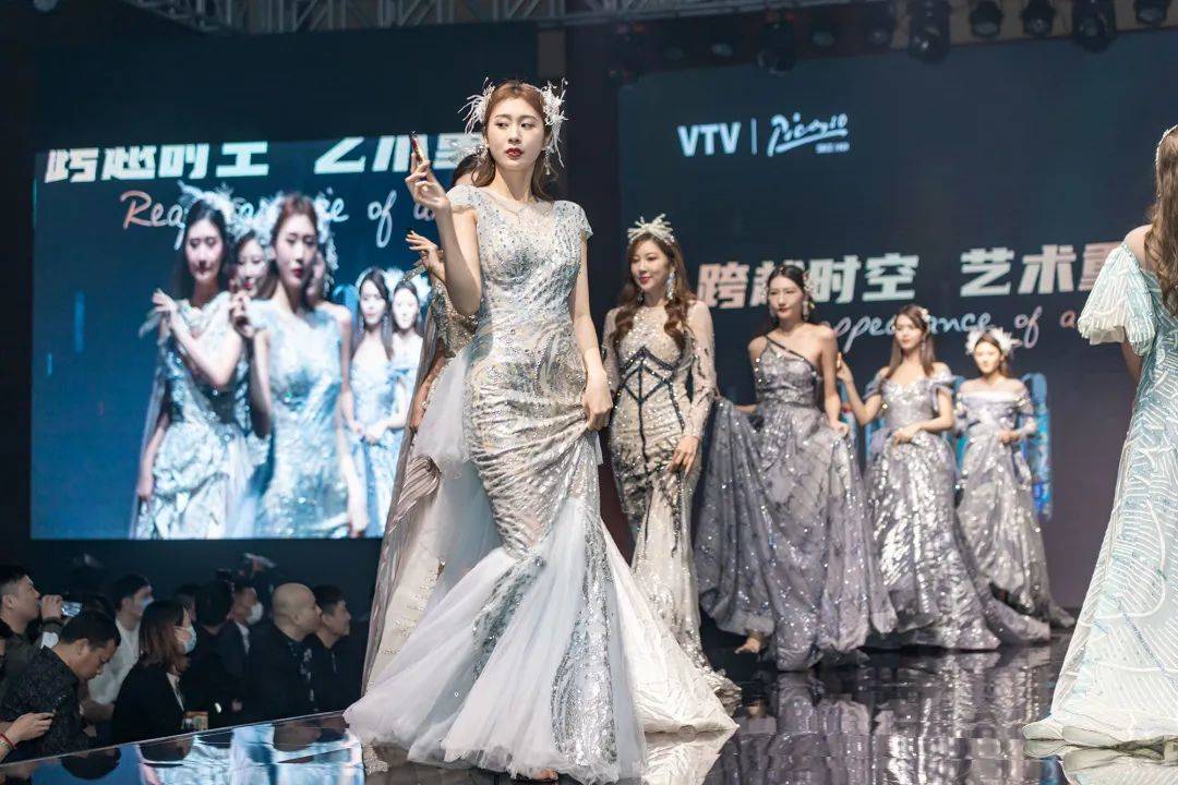 VTV毕加索联名款电子烟设备;“跨越时空,艺术重现”!与毕加索联名,插图2 VTV毕加索联名款电子烟设备;“跨越时空,艺术重现”!与毕加索联名,-电烟雾化⚡