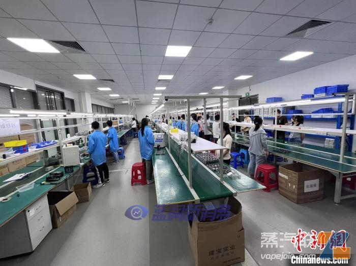 抓获20余人,查获生产线2条,案值5000余万元!上海捣毁非法电子烟插图1 抓获20余人,查获生产线2条,案值5000余万元!上海捣毁非法电子烟-电烟雾化⚡